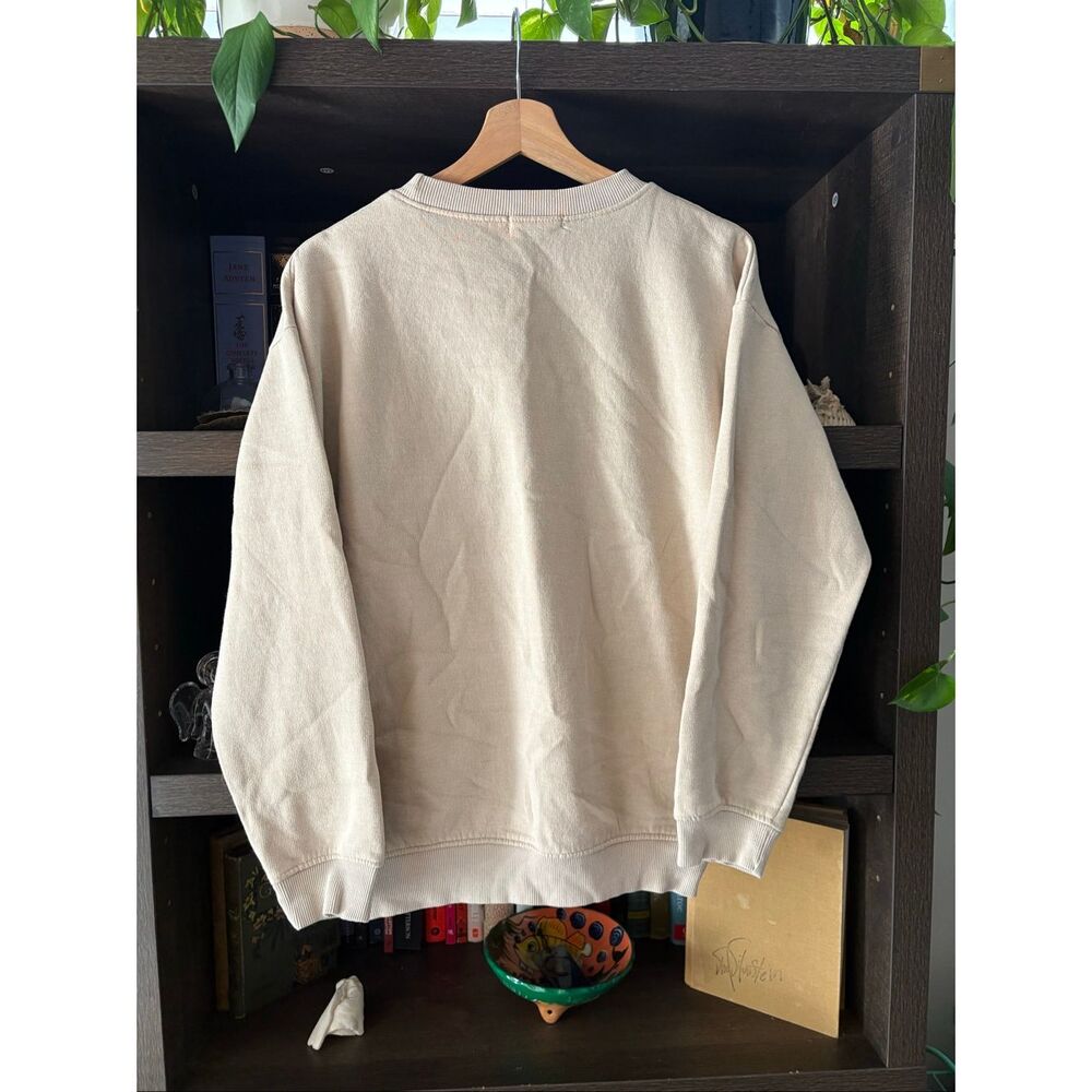 🐿️ Pretty Little Thing Tan Pullover Babe Sweatshirt Size Small - Picture 2 of 8